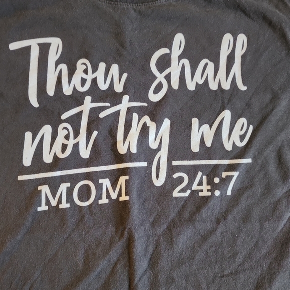 Port & Company Short Sleeve Tees Mom Size Large - Picture 3 of 4